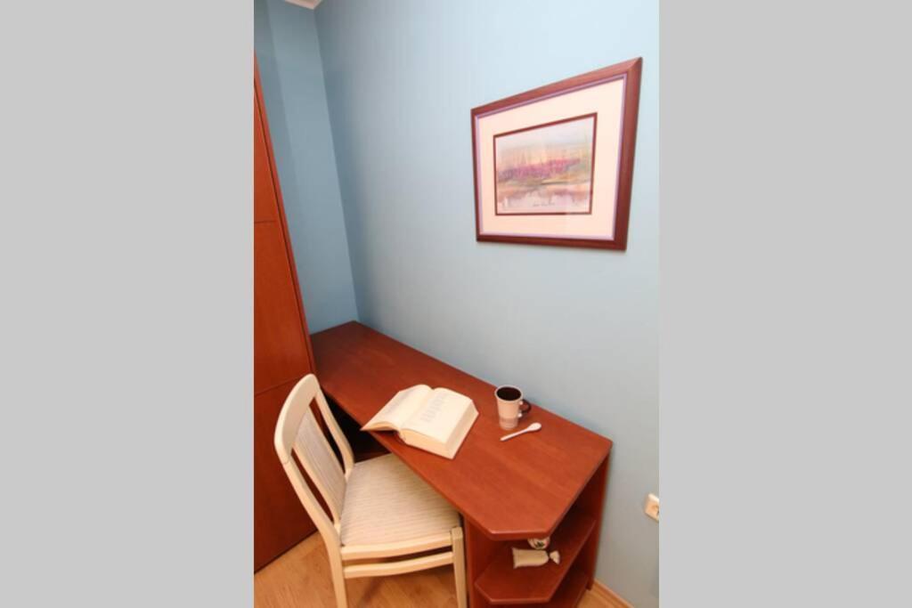 רייקה Fast Friend - Cozy Apartment In The Center With Private Garage מראה חיצוני תמונה